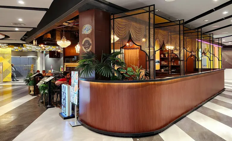 ทั้งรสชาติและบรรยากาศการตกแต่งร้านได้ฟีลอ...