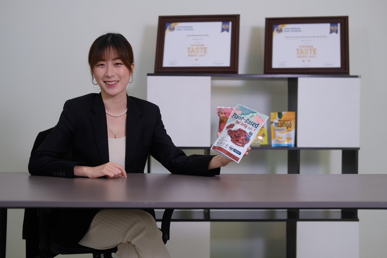 "CH" ส่ง "มะม่วงอบแห้ง มะม่วงอบแห้งผสมโพร...