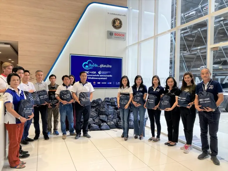 อุทกภัยผลพวงจากพายุโนรู สร้างความเสียหายไ...