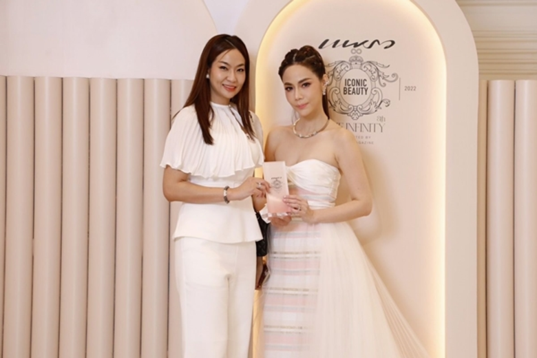 คุณธาริณี อัจฉริยวิญญู ผู้จัดการแผนกอบรมแ...