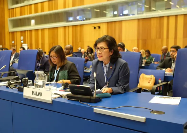 นางสาวนารี ตัณฑเสถียร อัยการสูงสุด ผู้แทน...