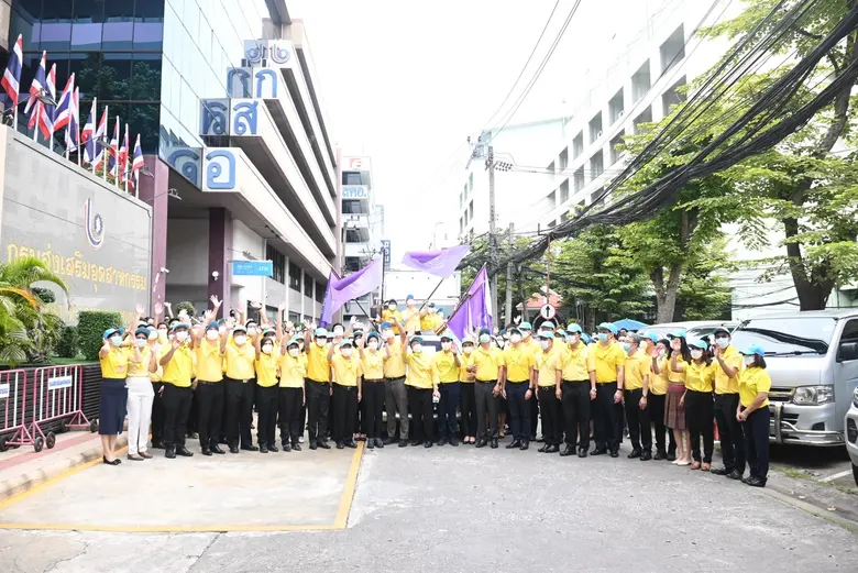 อุตสาหกรรมรวมใจ ช่วยพี่น้องชาวไทย ผนึกกำลังโรงงานทั่วประเทศ จัดถุงยังชีพ พร้อมดีเดย์ปล่อยคาราวานเครื่องอุปโภค-บริโภค ส่งถึงมือผู้ประสบอุทกภัย
