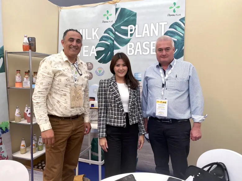 PLUS หรือ บริษัท โรแยล พลัส จำกัด (มหาชน)...