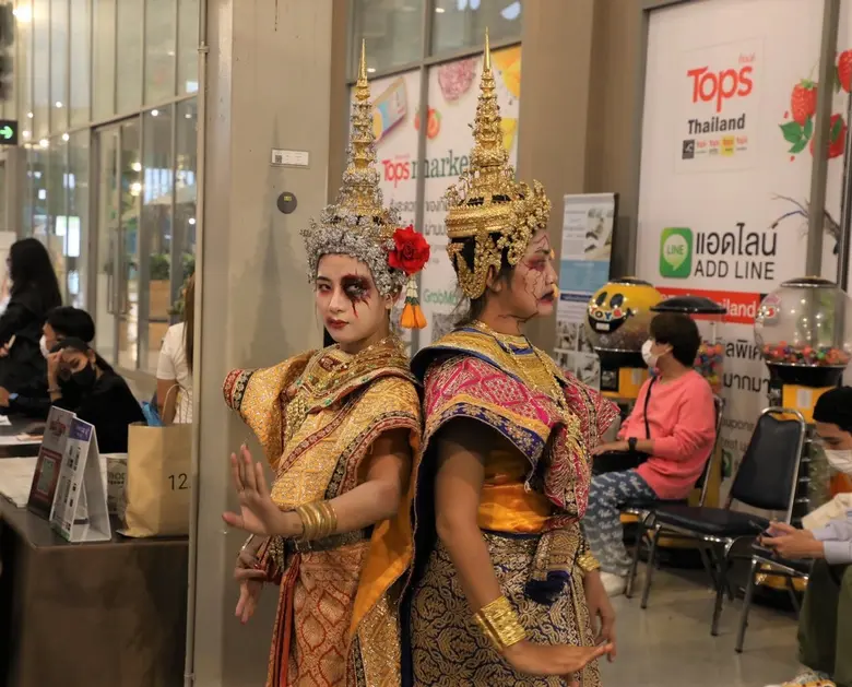 เดอะไนน์ เซ็นเตอร์ ติวานนท์ เปิดตำนานหลอนกลางทุ่ง ชวนเขย่าขวัญกับบ้านผีสิง ที่งาน "ขนหัวลุก ณ ทุ่งบางกะดี"