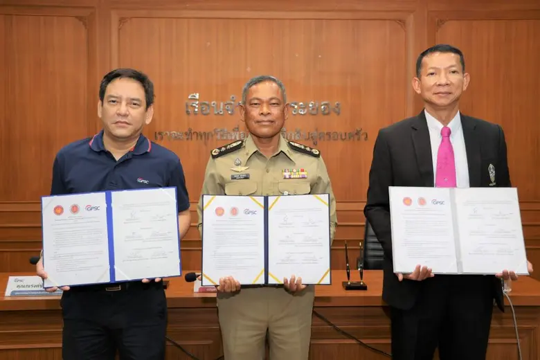 คุณณรงค์ชัย วิสูตรชัย ผู้จัดการฝ่ายอาวุโส...