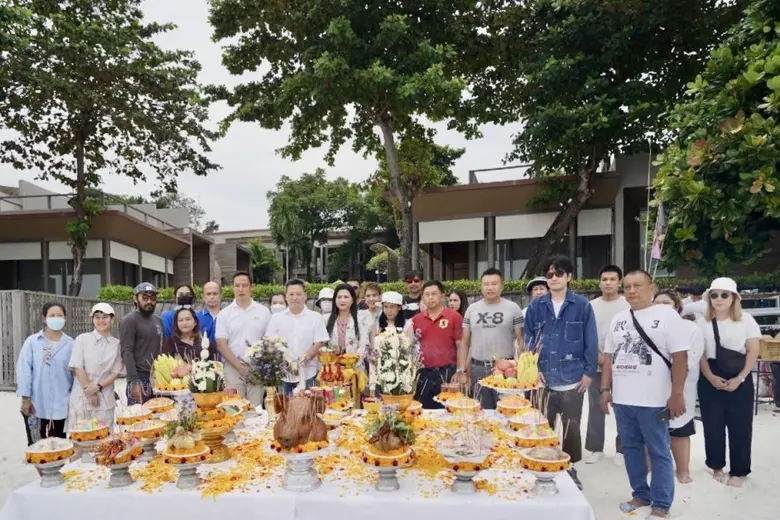 คณะผู้จัดงาน The Return of Samed in Love ...