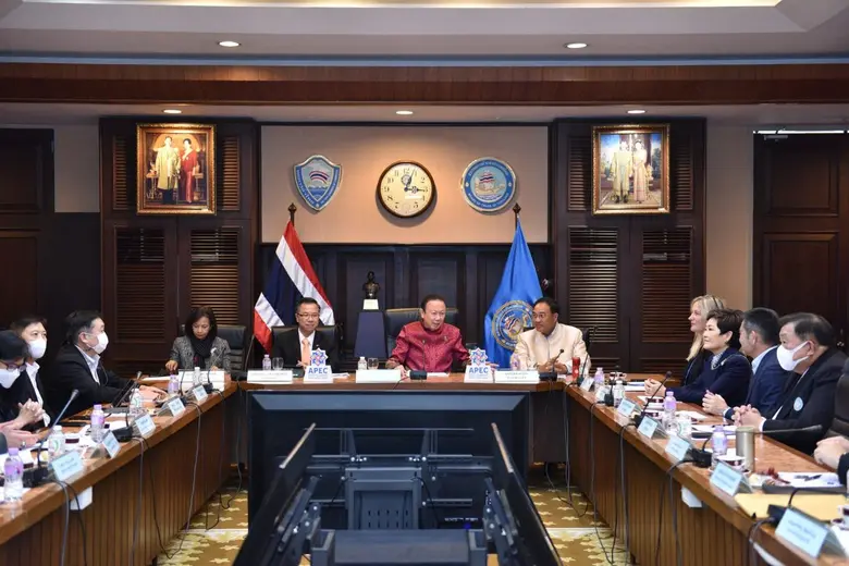 บีโอไอนำทีมผู้บริหารหารือหอการค้าฯ เร่งดึงลงทุน ขับเคลื่อนประเทศไทยก้าวสู่เศรษฐกิจใหม่