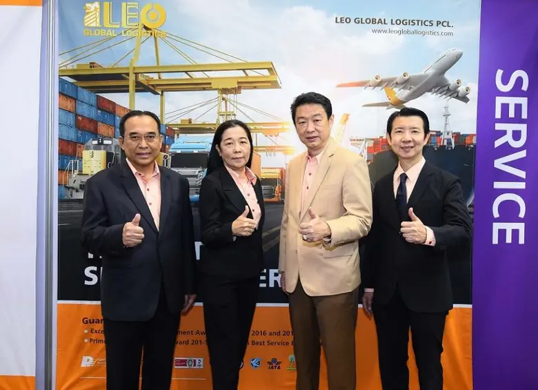 นายเกตติวิทย์ สิทธิสุนทรวงศ์ (ที่ 2 จากขว...