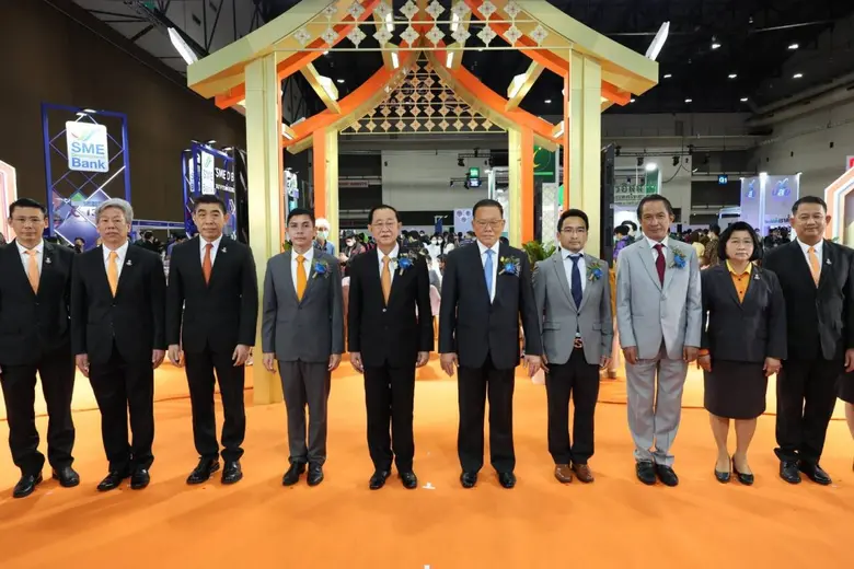 พลเอกประยุทธ์ จันทร์โอชา นายกรัฐมนตรี และ...