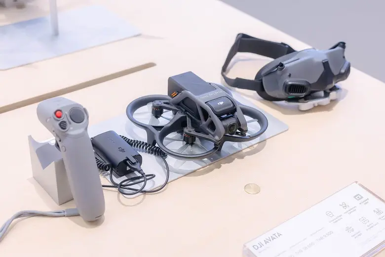 DJI (ดีเจไอ) แบรนด์ชั้นนำของโลกด้านโดรน ก...