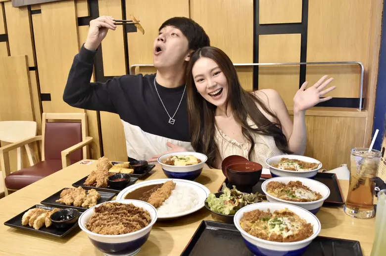 คัตสึยะ (Katsuya) เสิร์ฟโปรสุดคุ้ม กับ "Tonkatsu Mixed &amp; Match" อร่อยครบจบในมื้อเดียวกับราคาเพียง 245 บาท… #ให้ฉันเป็นทงคัตสึสุดโปรดของเธอ