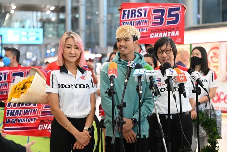 "ก้อง" สมเกียรติ จันทรา ยอดนักบิดไทยจากโค...