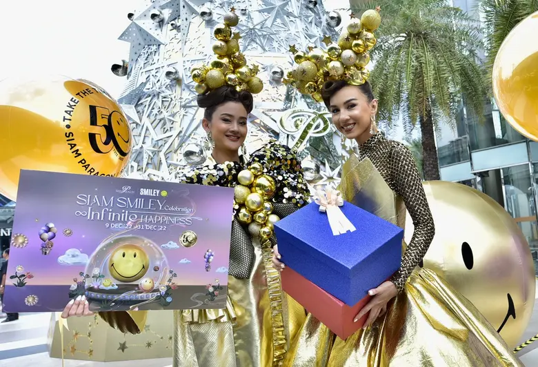 วันสยาม ไอคอนสยาม และ สยามพรีเมี่ยมเอาท์เ...