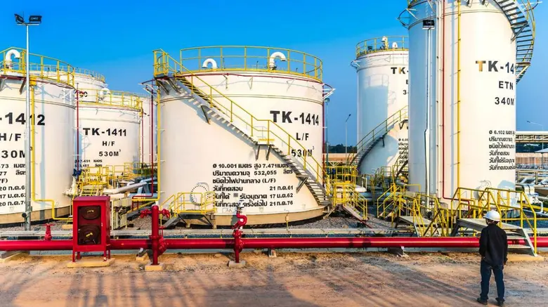 IND จุดพลุรับข่าวดี! กำไร 9 เดือนพุ่งกระฉูดกว่า 210% แถมดวงเฮง คว้างานซ่อมบำรุงคลังน้ำมันพิจิตร หนุนผลงานอนาคตโตเต็มพิกัด