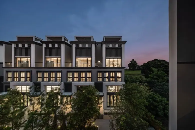 แกรนด์ ทรีนีตี้ ปักหมุดทำเลเด่นพหลโยธิน เปิดตัวโครงการทาวน์โฮมพร้อมอยู่  "วัน แอททีเลียร์" ภายใต้แนวคิด "THE EXQUISITE LIVING"