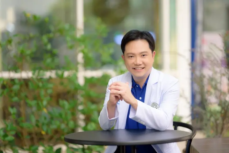 บมจ. เฮลท์ลีด (HL) ธุรกิจร้านขายยาค้าปลีก...