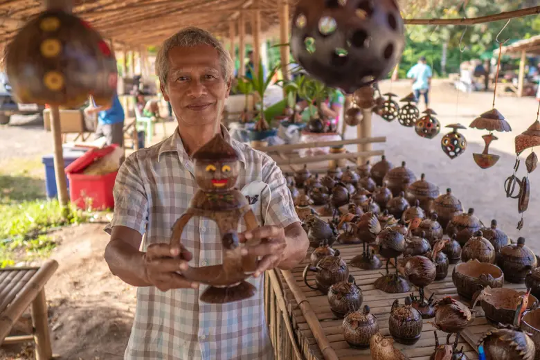 BEDO ให้การส่งเสริมวิสาหกิจชุมชนต้นแบบการใช้ประโยชน์จากไผ่ เที่ยวเกษตรวิถีไทย จัดงานตลาดปันรักษ์ สร้างงาน สร้างรายได้ ชุมชนบ้านสามัคคีธรรม ลุ่มสุ่ม-ไทรโยค-กาญจนบุรี