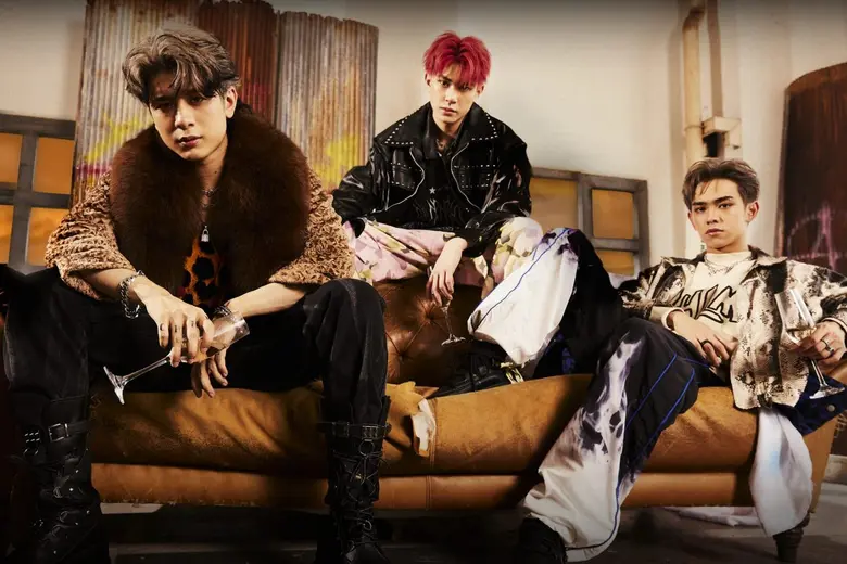 TRINITY ปลื้ม Champagne Poppin ขึ้นชาร์ตอันดับ 1 เพลงอินเตอร์ ที่คนฟังมากที่สุดในประเทศ