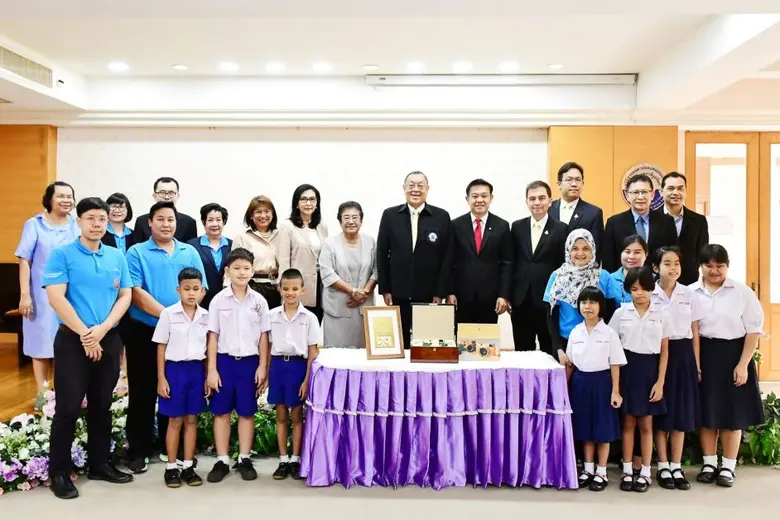 เฟรเซอร์ส พร็อพเพอร์ตี้ ประเทศไทย ร่วมพัฒนาศักยภาพผู้พิการทางสายตา บริจาคเงินประมูลกล้อง Leica ชุดพิเศษสนับสนุนมูลนิธิช่วยคนตาบอดแห่งประเทศไทยฯ