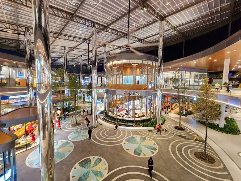 กลุ่มทรู เผยโฉม "ทรูสเฟียร์" แห่งใหม่ ณ "โลตัส นอร์ธราชพฤกษ์" ชูจุดเด่นดีไซน์โค้งกลม รายล้อมด้วยธรรมชาติผสานสู่ภายใน