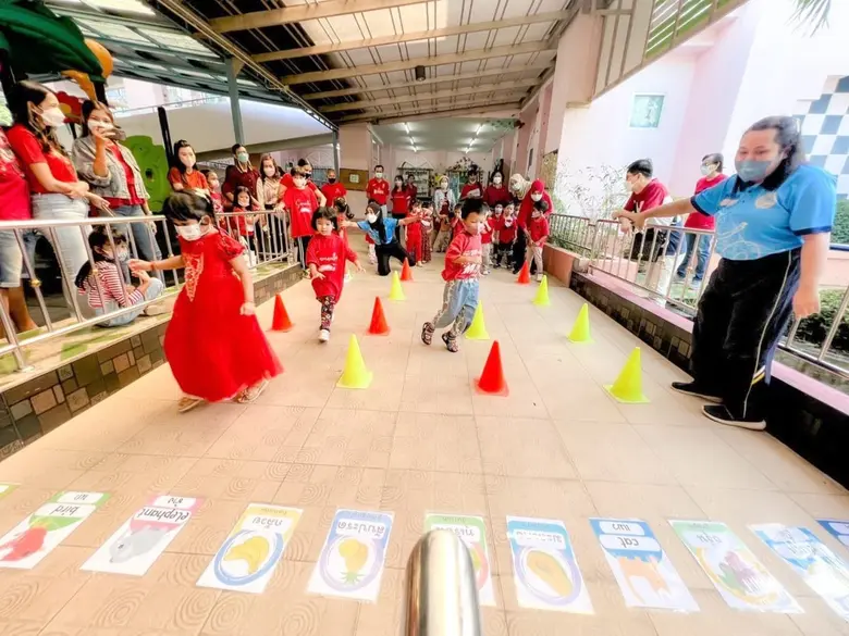 โรงเรียนสาธิตฯ มรภ.สงขลา จัดกิจกรรม "ครอบ...