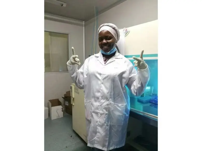 มาเรียม โอ อโฟลาบี (Mariam O. Afolabi) บอ...