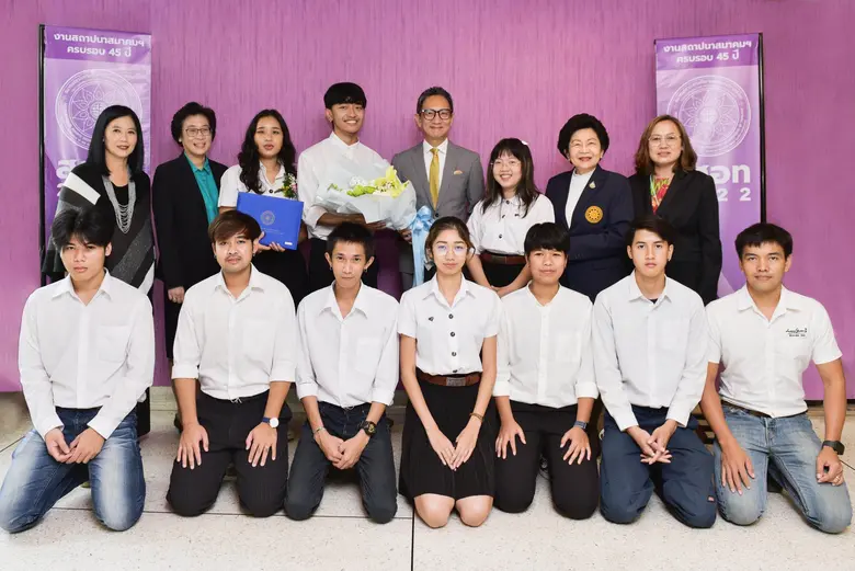 ผศ.สรรเสริญ มิลินทสูต รองอธิการบดีอาวุโสด...