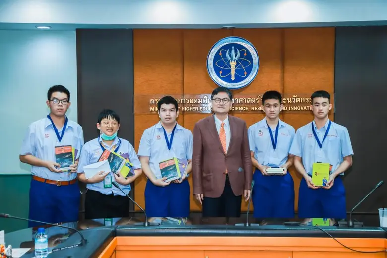 เมื่อวันที่ 23 พ.ย. / ศ.(พิเศษ) ดร.เอนก เ...