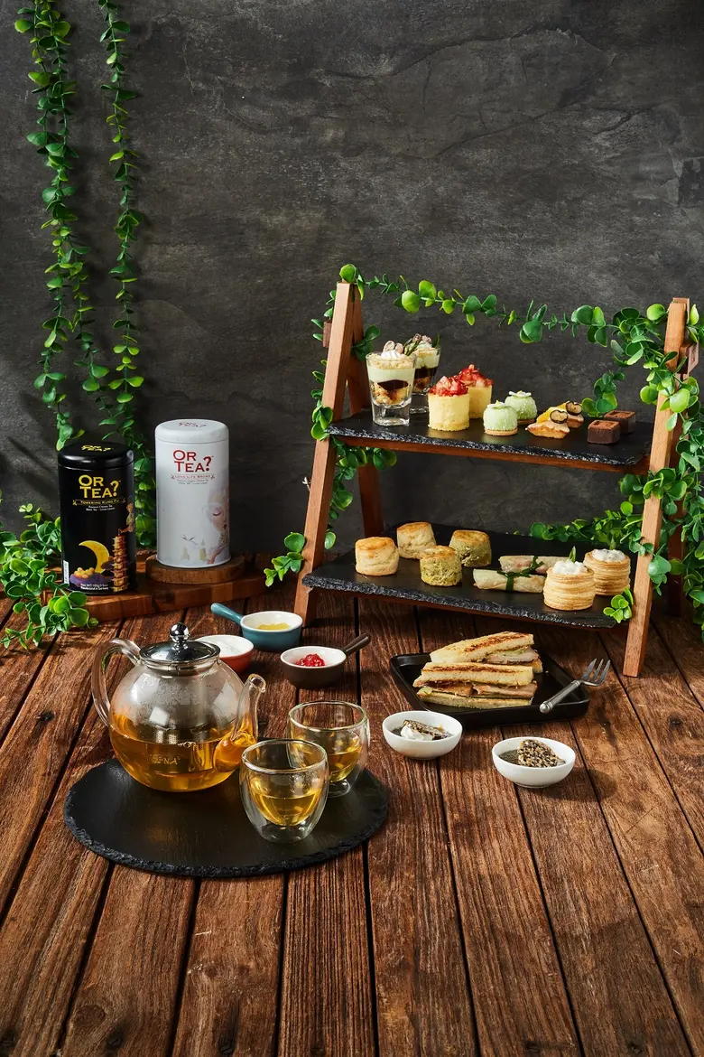 ห้องอาหารกรีนเฮ้าส์ และเทอเรส โรงแรมอวานี...