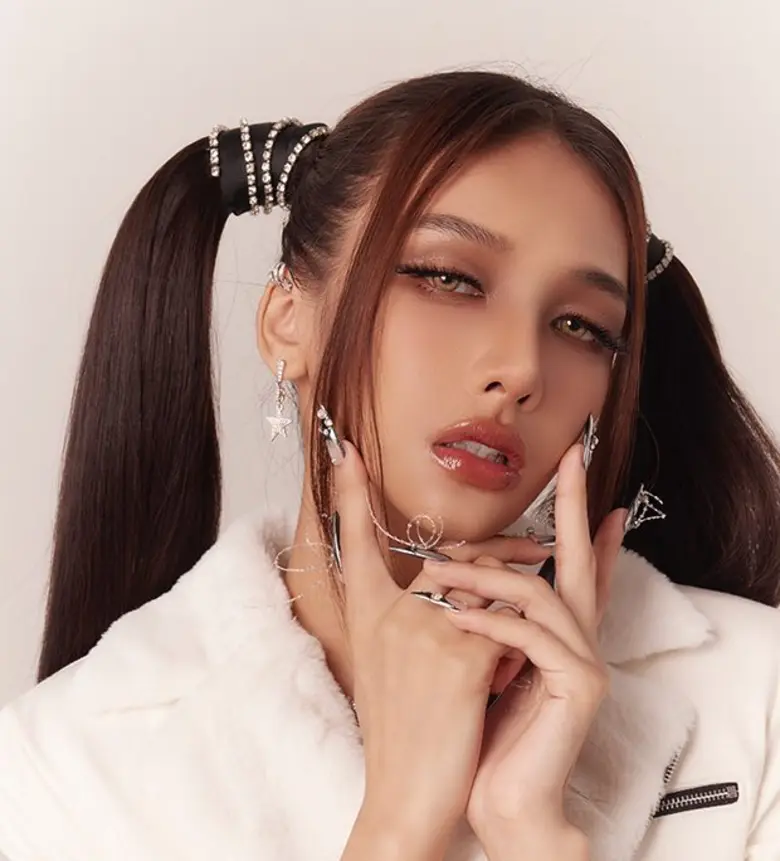 ปีนี้ต้องยกให้ "BOWKYLION" (โบกี้ไลอ้อน) ...