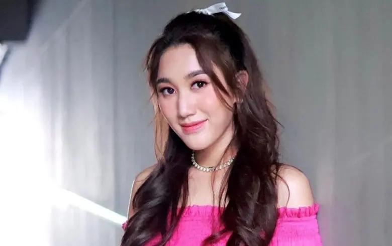 เป็นยูทูปเบอร์สุดฮอตของ พ.ศ.นี้จริงๆ สำหร...