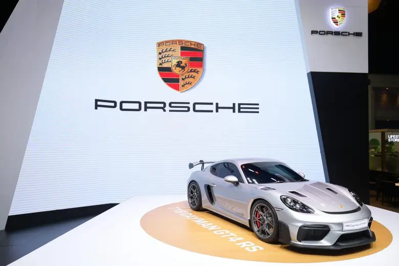 ปอร์เช่ ประเทศไทย เผยโฉมอย่างเป็นทางการที่แรกของ ปอร์เช่ 718 เคย์แมน จีทีโฟร์ อาร์เอส (Cayman GT4 RS) ในงานมหกรรมยานยนต์ครั้งที่ 39th (Thailand International Motor Expo 2022)