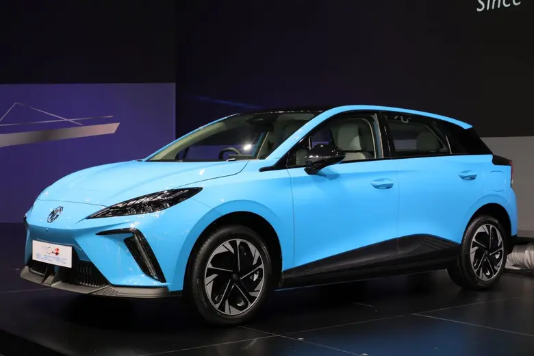 บริษัท เอสเอไอซี มอเตอร์ ซีพี จำกัด และ บ...