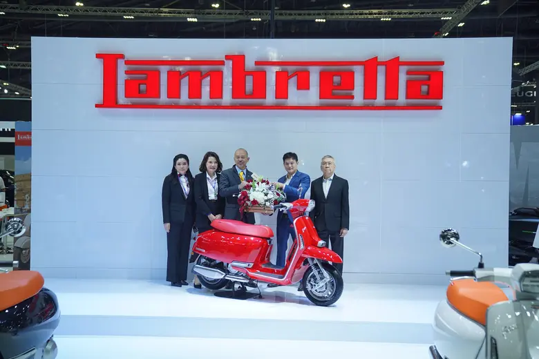 แลมเบรตต้า (LAMBRETTA) สกู๊ตเตอร์ระดับพรี...