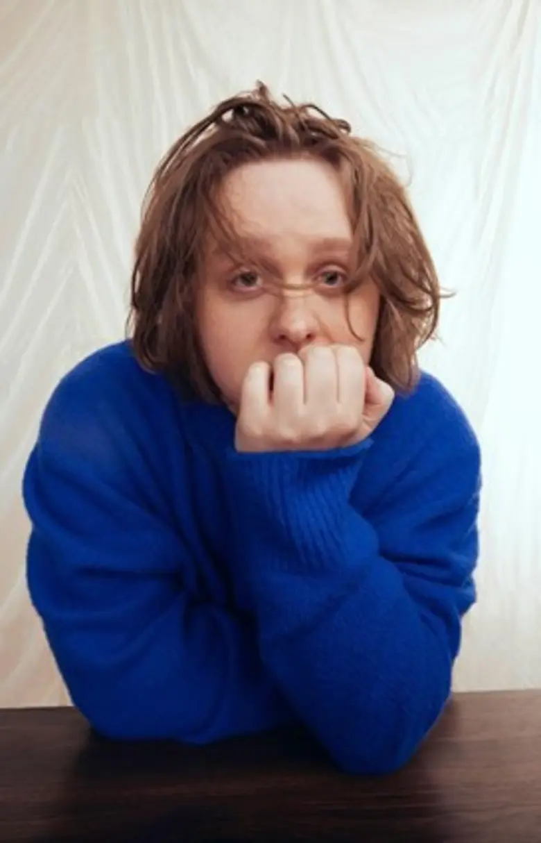 "Lewis Capaldi" นักร้องหนุ่มสุดกวนเจ้าของ...