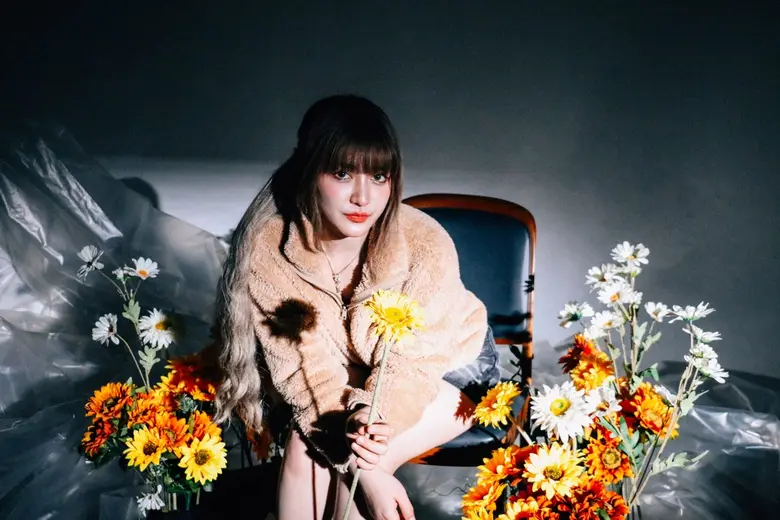 ไม่ปล่อยให้แฟนเพลงรอนานสำหรับแรปเปอร์สาว ...