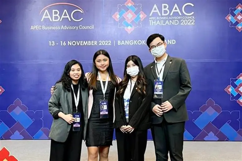 วิทยาลัยดุสิตธานี "ภาคภูมิใจกับตัวแทนนักศึกษา ในการประชุมเอเปค 2022"
