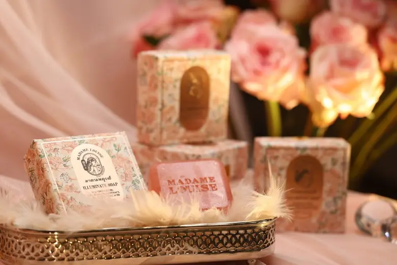 MADAME LOUISE (มาดามหลุยส์) สบู่พรีเมียมผ...