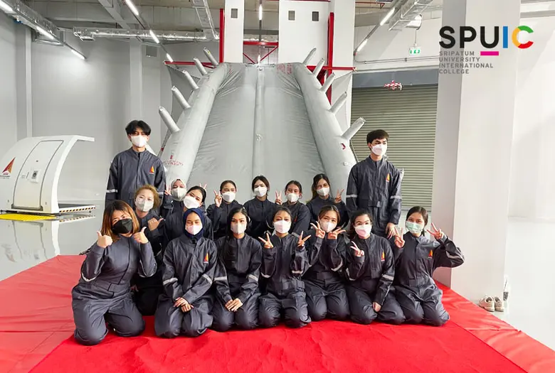 ส่องการเรียนรู้เด็กอินเตอร์ ธุรกิจการบิน ม.ศรีปทุม ในรายวิชา Inflight service กับภารกิจ SPUIAB LOVE AT FIRST JUMP