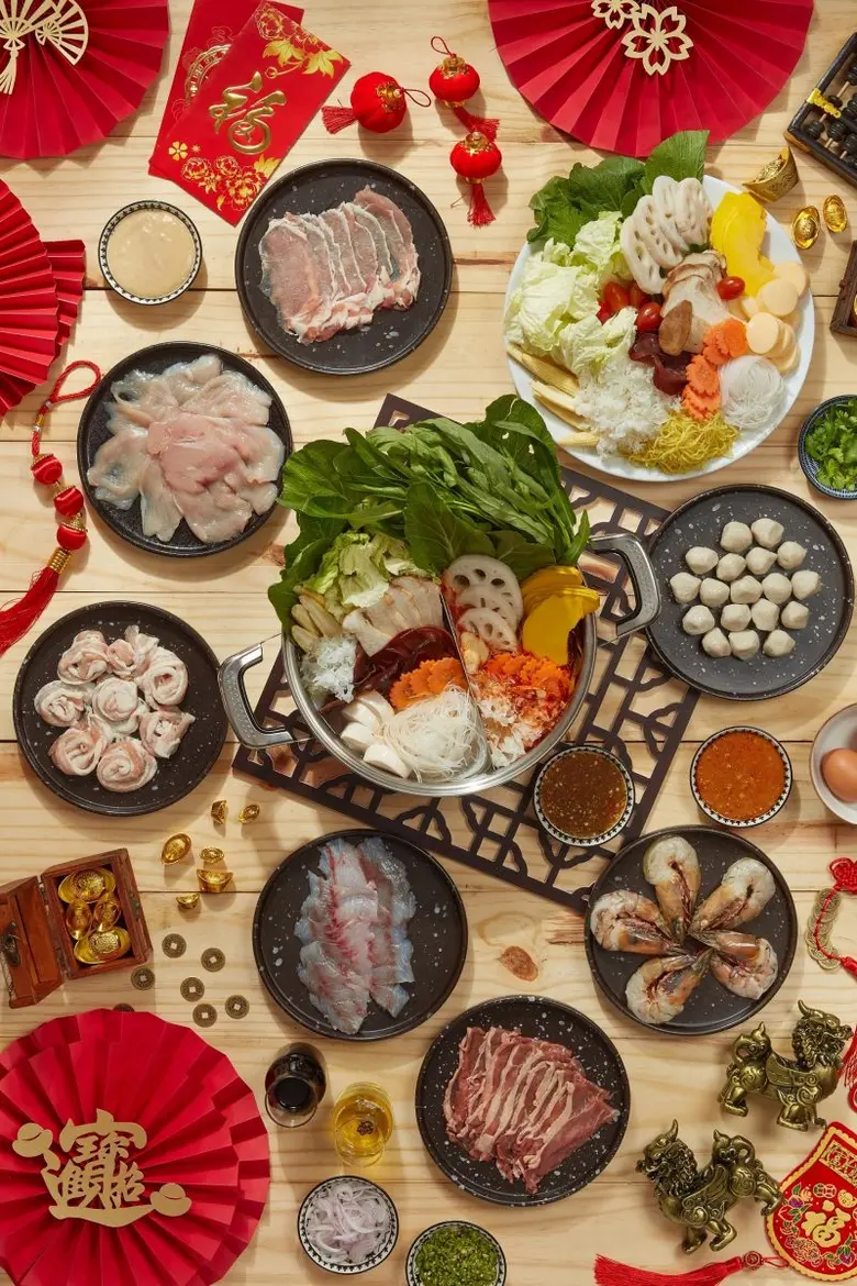 เฉลิมฉลองเทศกาลตรุษจีน พร้อมหน้ากับสมาชิก...