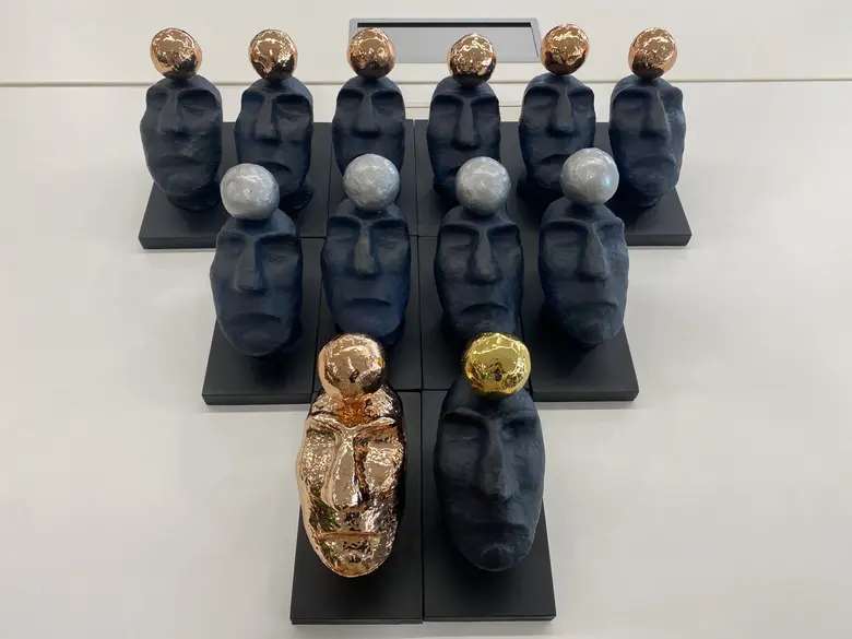 บริษัท วีจีไอ จำกัด (มหาชน) หรือ วีจีไอ (...