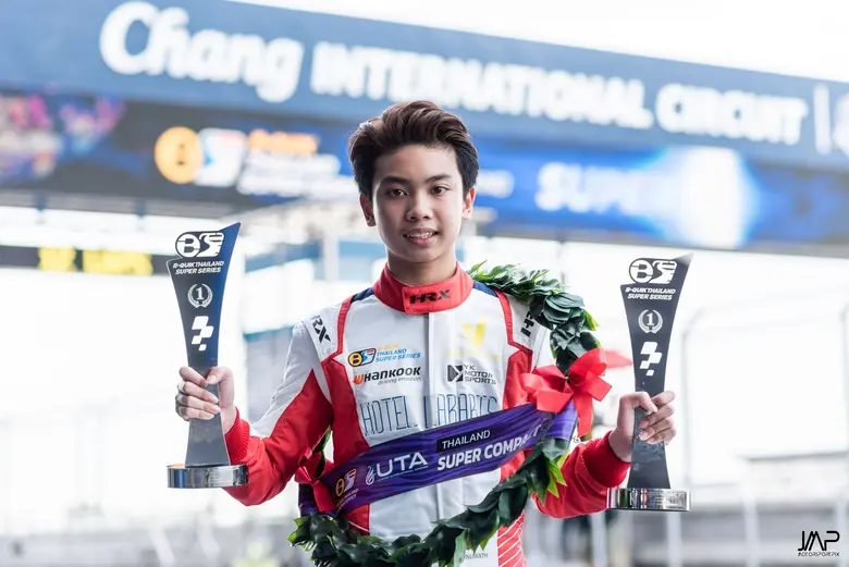 "อะกิ" ธัชวุฒิ จิตรานุวัฒน์ นักแข่งดาวรุ่...