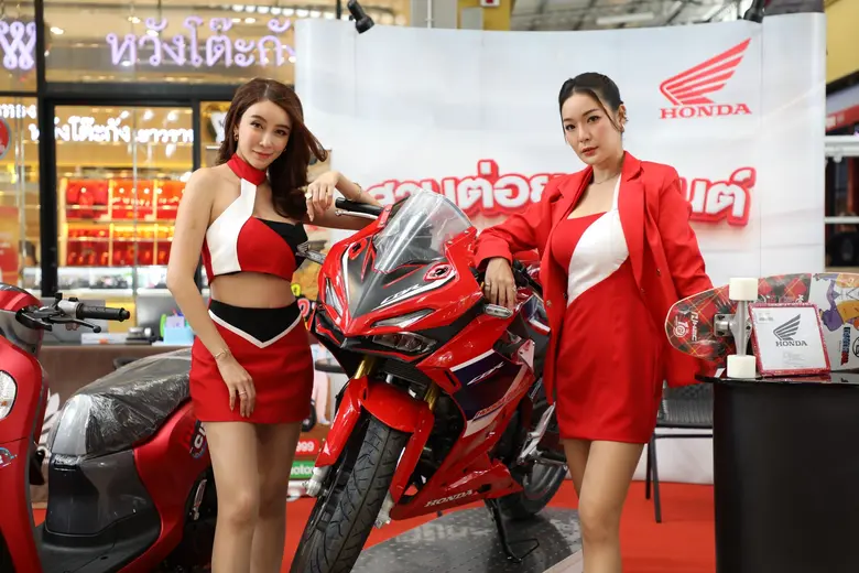 "ที ลีสซิ่ง" จัดงาน "มอเตอร์ไบค์โชว์" กระตุ้นยอดเช่าซื้อส่งท้ายปี พร้อมตั้งเป้าปี 66 ปล่อยสินเชื่อเช่าซื้อ 3.7 พันล้านบาท โตกว่า 7%