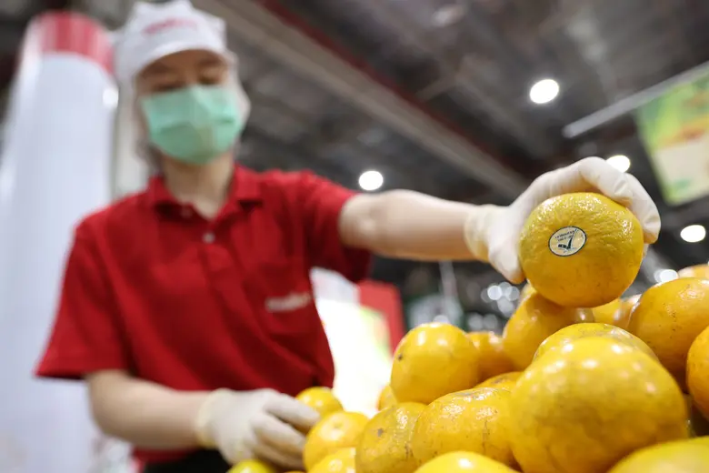 แม็คโคร ประกาศความมุ่งมั่นด้านอาหารปลอดภัย หนุนเกษตรกรลดใช้สารเคมี พร้อมสานต่อโครงการ "ส้มปลอดภัย คนไทยยิ้มได้ สู่ปีที่ 9"