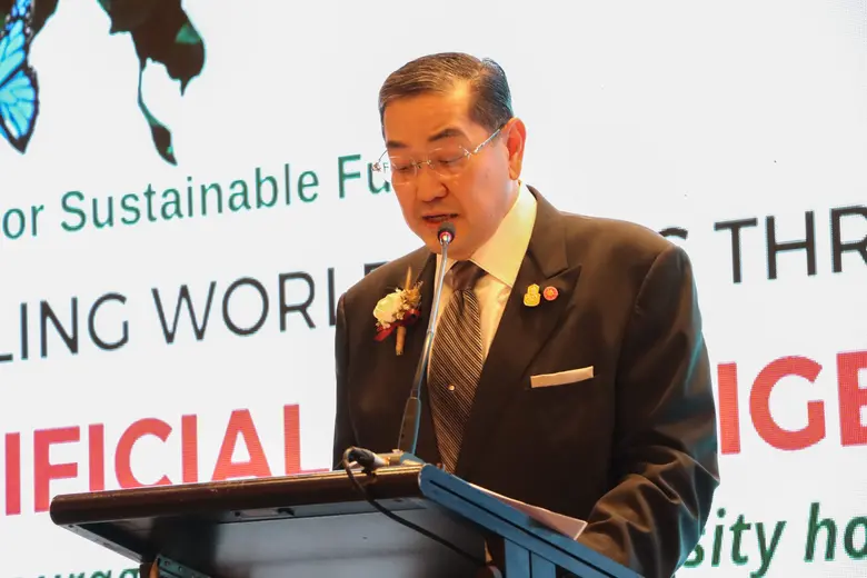 CMKL University Held the Dinner Symposium Under the Topic of "Prepare for Sustainable Future: Tackling World Crisis Through Artificial Intelligence"