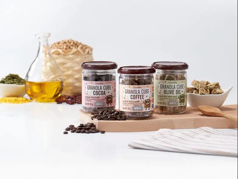 ตามใจปากแบบไม่ลำบากพุง อิ่มอร่อย ได้สุขภาพ  กับ กราโนล่า คิวบ์ ธัญพืชอบกรอบ