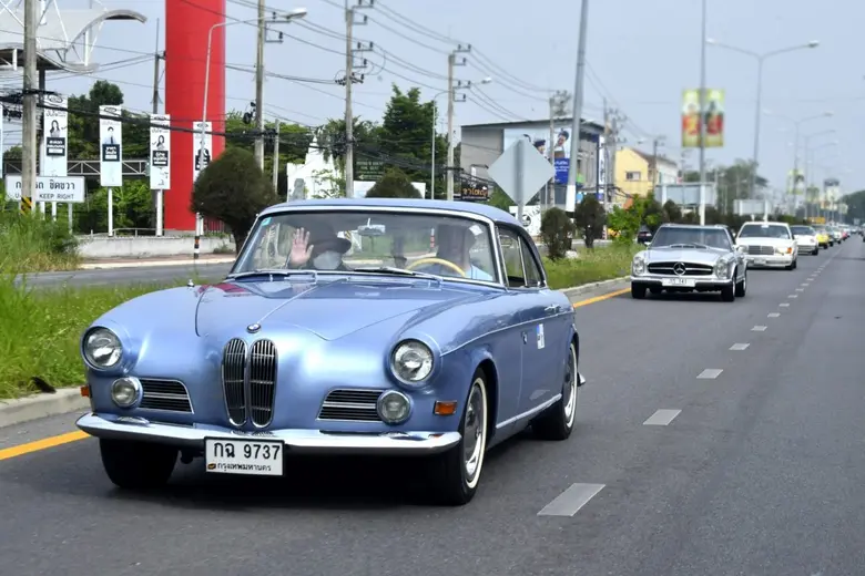 สมาคมรถโบราณฯ ร่วมมือพันธมิตรใหม่ โรงแรมด...