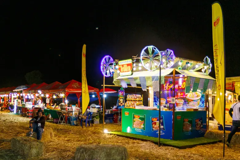 "ไวไว" งัดกลยุทธ์พิชิตใจ "ไทบ้าน" ร่วมแท็กทีมระเบิดคอนเสิร์ต "ไทบ้านแลนด์ มิวสิคเฟสติวัล 4" "จ้วด ซอด แจ้ง!! ม่วนนำกั๋น มันส์ ยันหว่าง!!...."