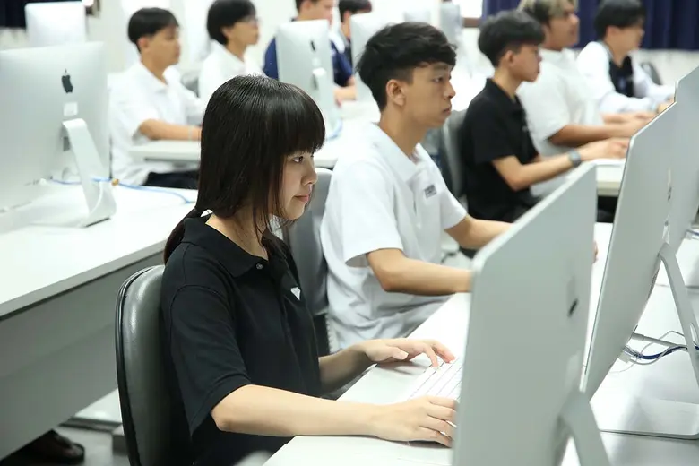 เปิดชีวิตเด็กไอที ม.กรุงเทพ อาชีพอนาคตไกลที่ฮอตสุดในโลกขณะนี้