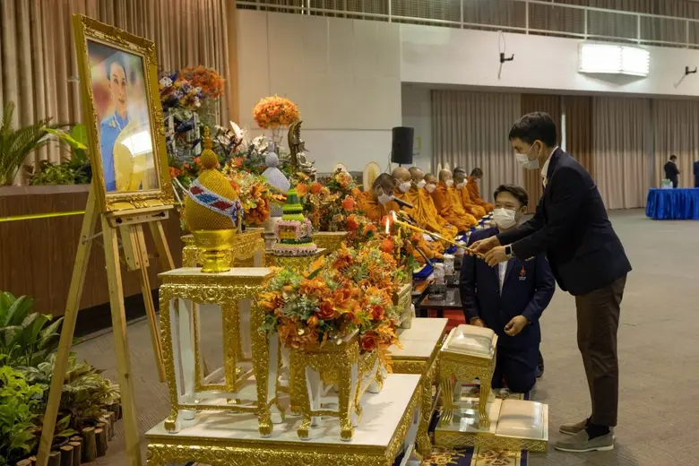 ราชวิทยาลัยจุฬาภรณ์ จัดพิธีเจริญพระพุทธมน...